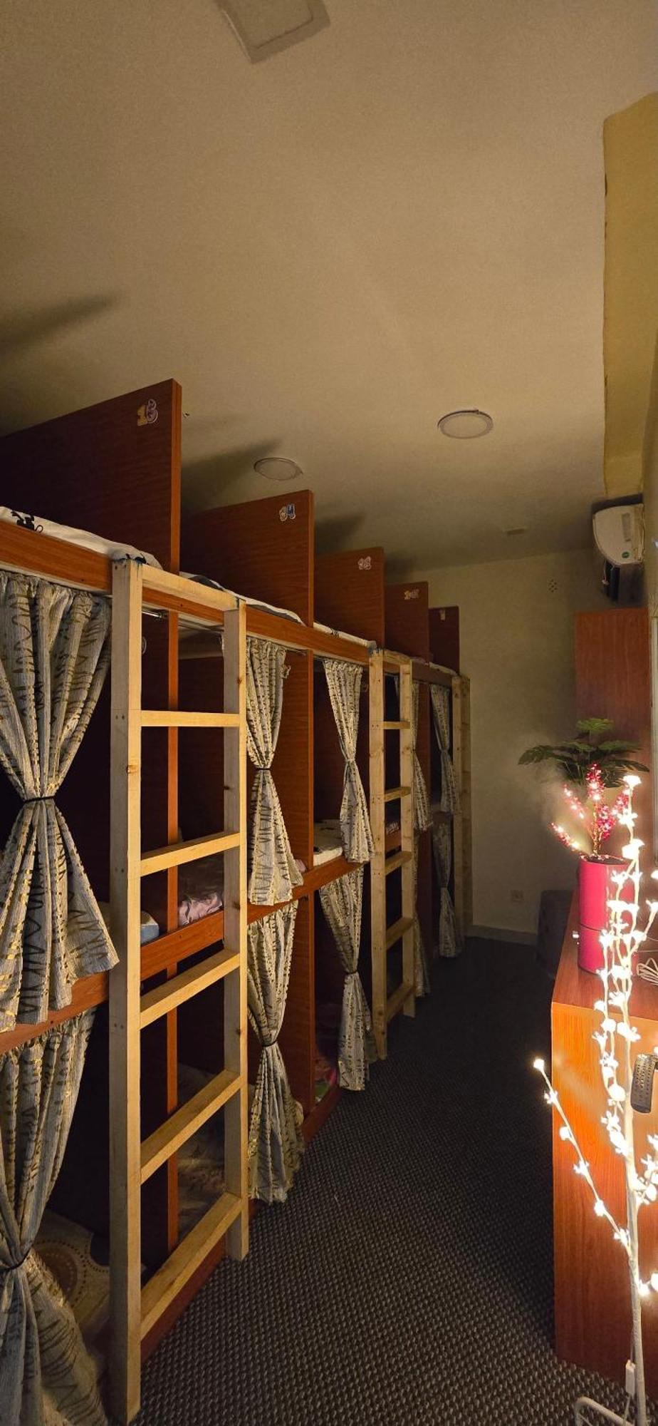 Alharaki Capsule Bed & Breakfast Dubai Exterior foto